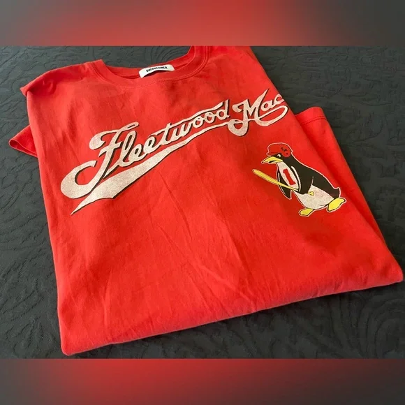 DAYDREAMER Fleetwood Mac 🐧 OS Tee - Picture 4 of 10